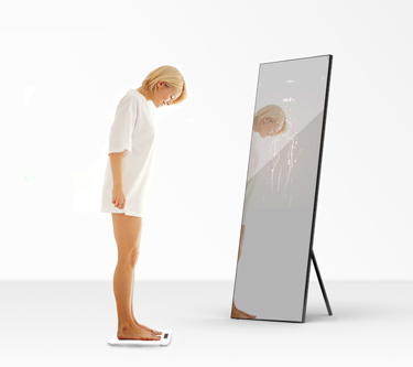 Körperfettwaage im intelligenten Fitnessspiegel Fitbathmirror